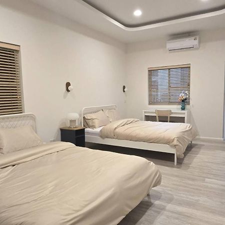Wang Lang Hostel Bangkok Exterior photo