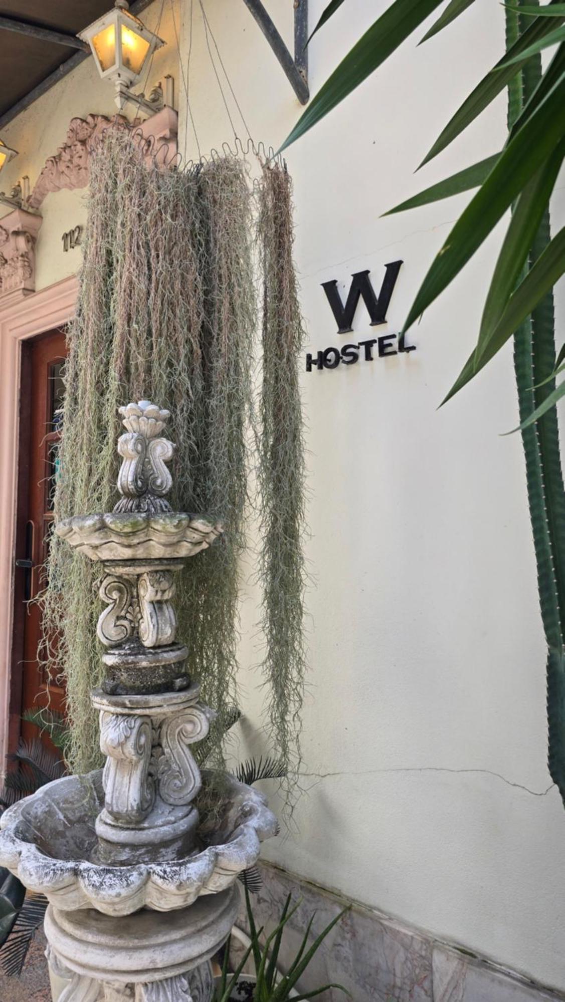 Wang Lang Hostel Bangkok Exterior photo