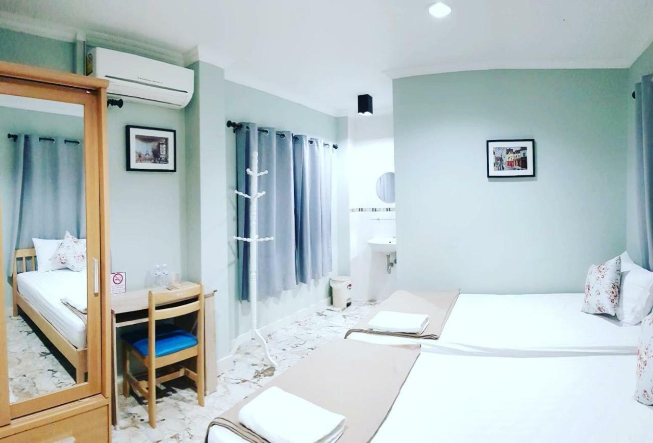 Wang Lang Hostel Bangkok Exterior photo